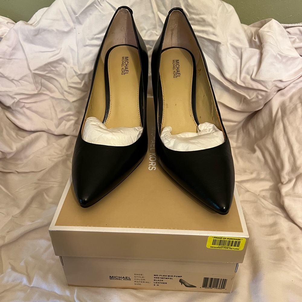 Michael Kors-Flex Mid Pump 9M